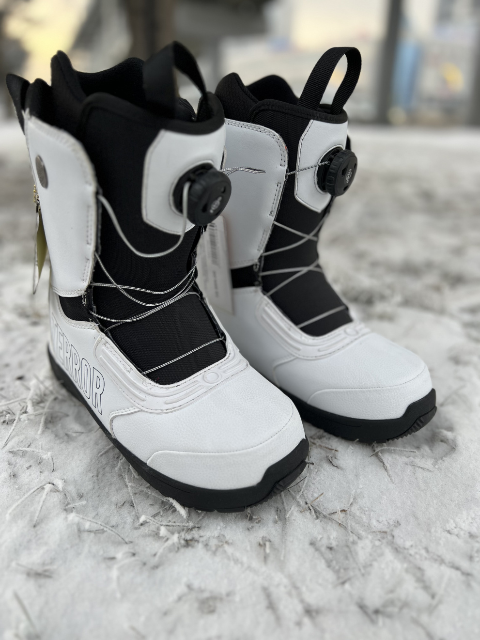 Ботинки сноубордические Terror на системе BOA белые