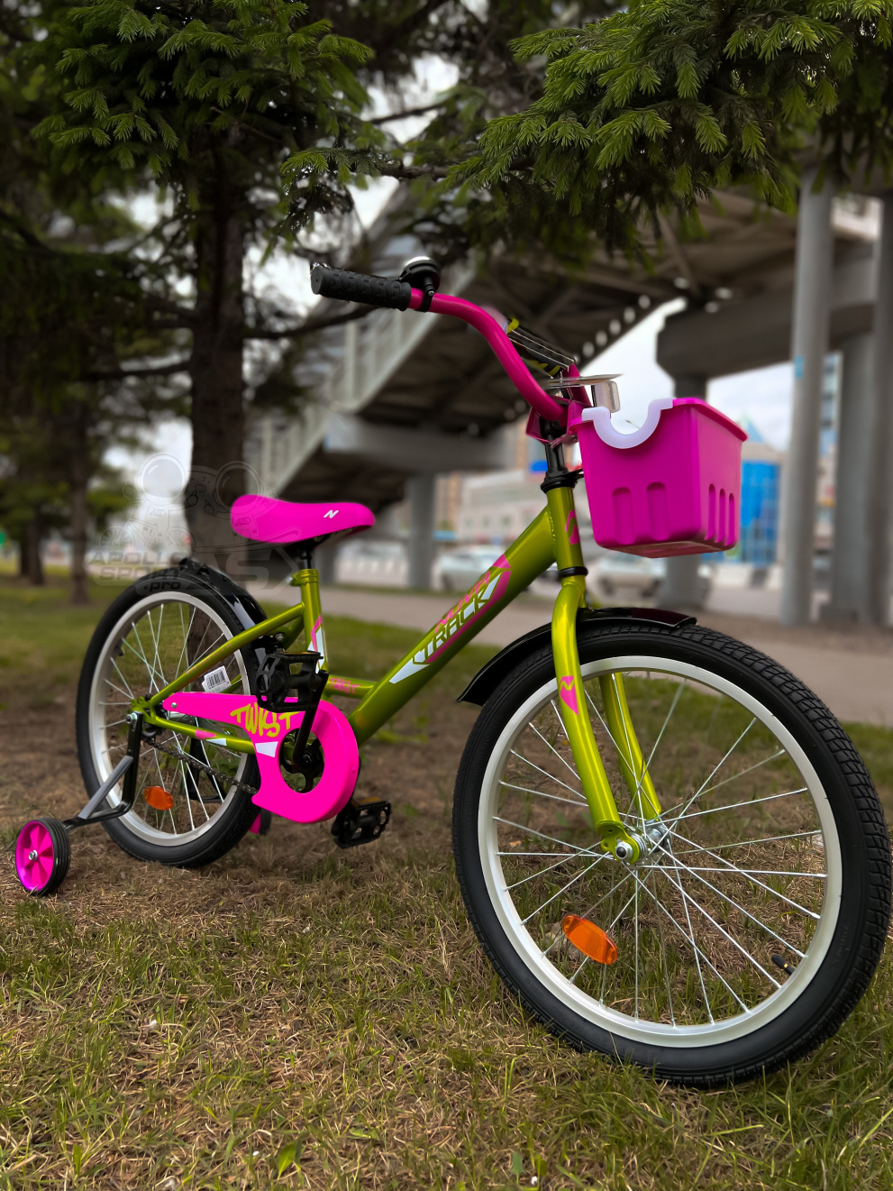 Велосипед детский NovaTrack Twist 20" зелёный