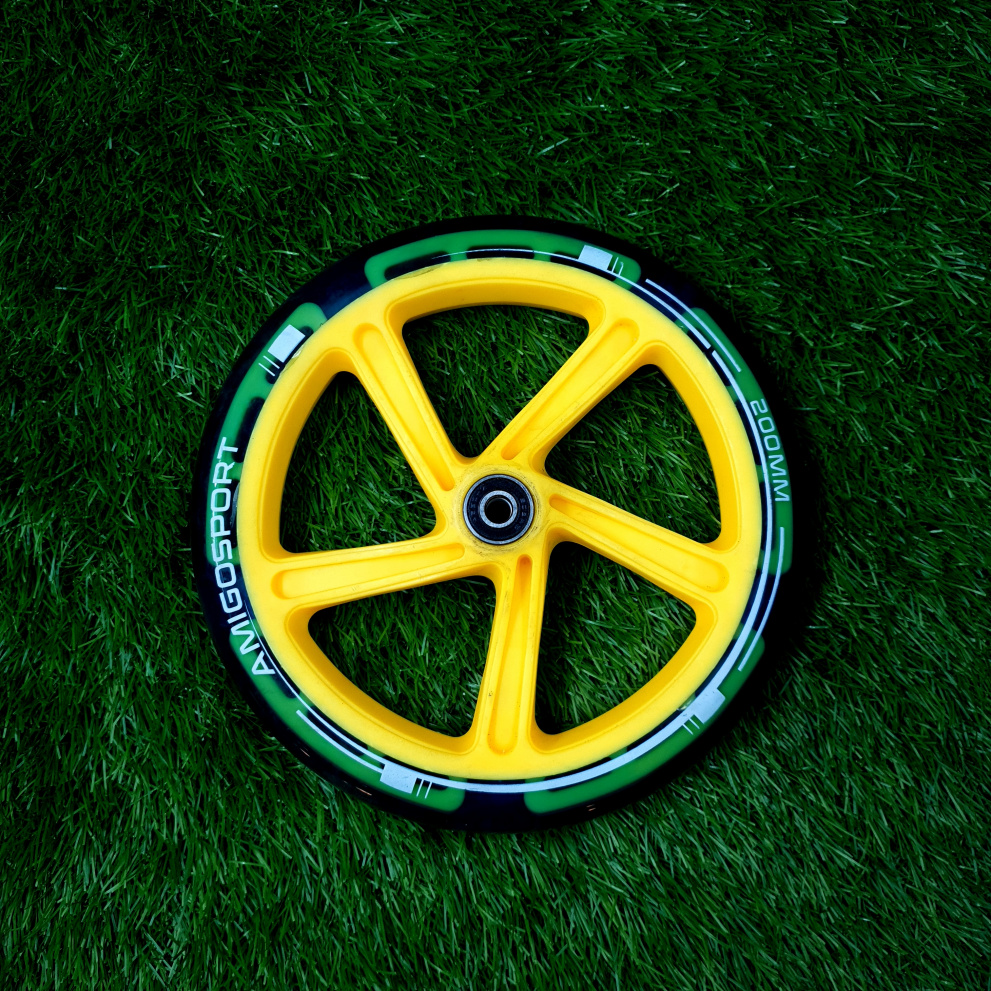 Колесо для самоката 200 мм светящееся жёлто - зелёное 